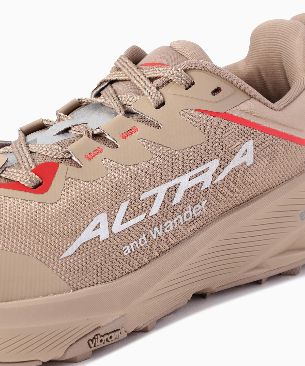 Altra × and wander  EXPERIENCE WILD 3+