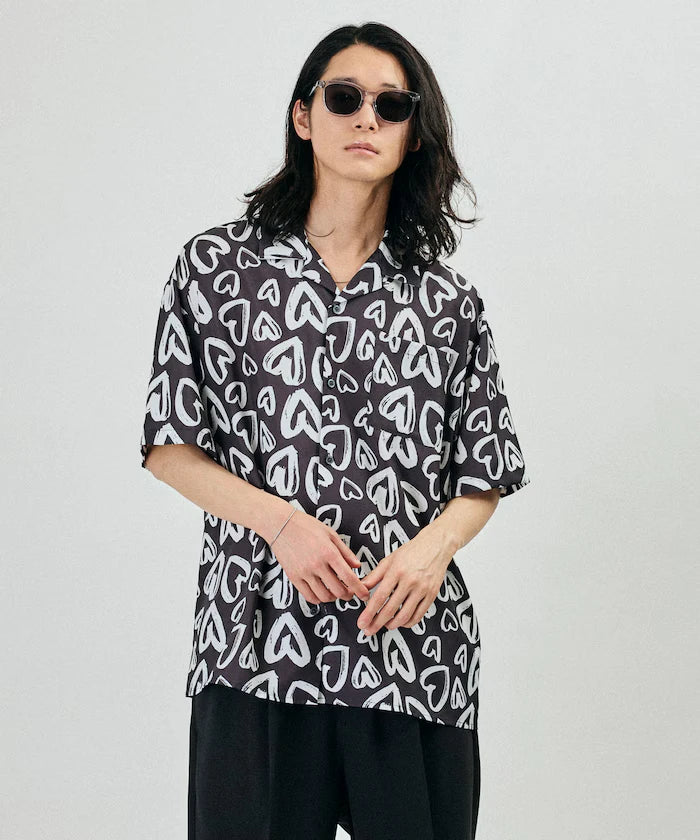 Open Collar Pattern Short Sleeve Shirt