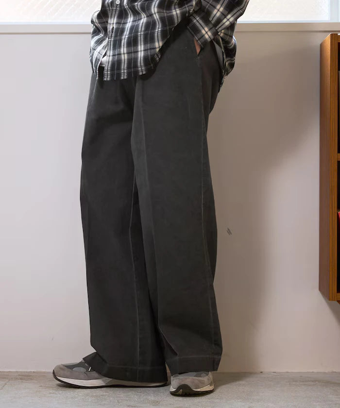 Fade processing cotton tuck wide pants