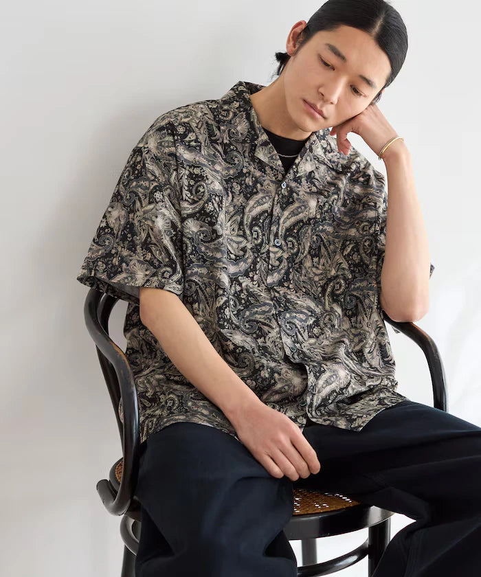 Open Collar Pattern Short Sleeve Shirt