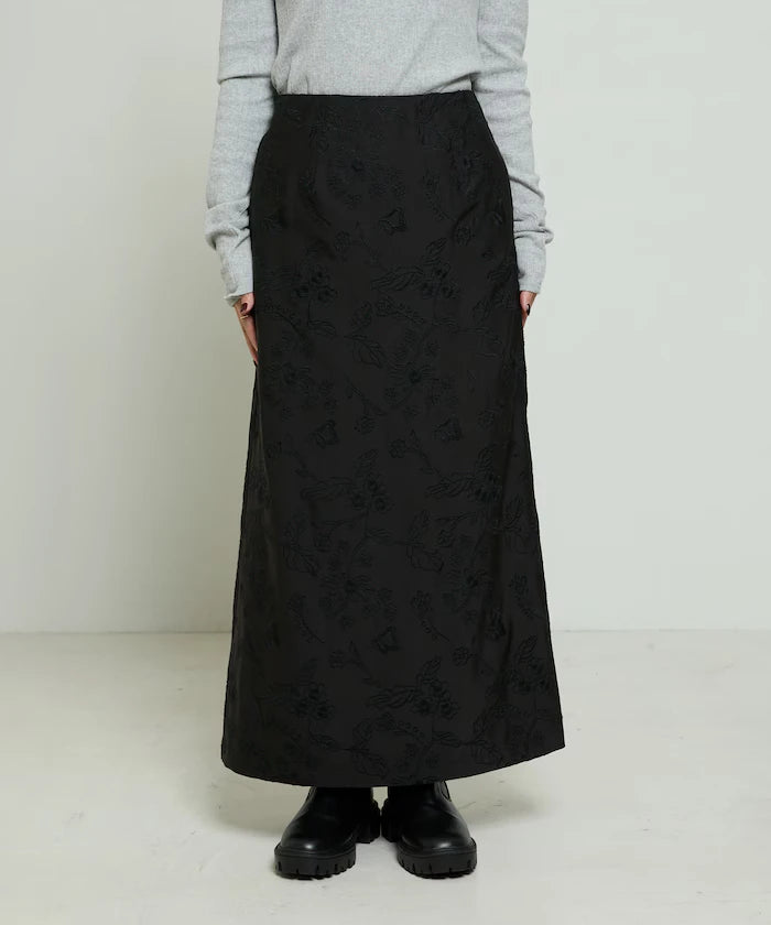 Flower Embroidery I-Line Easy Skirt