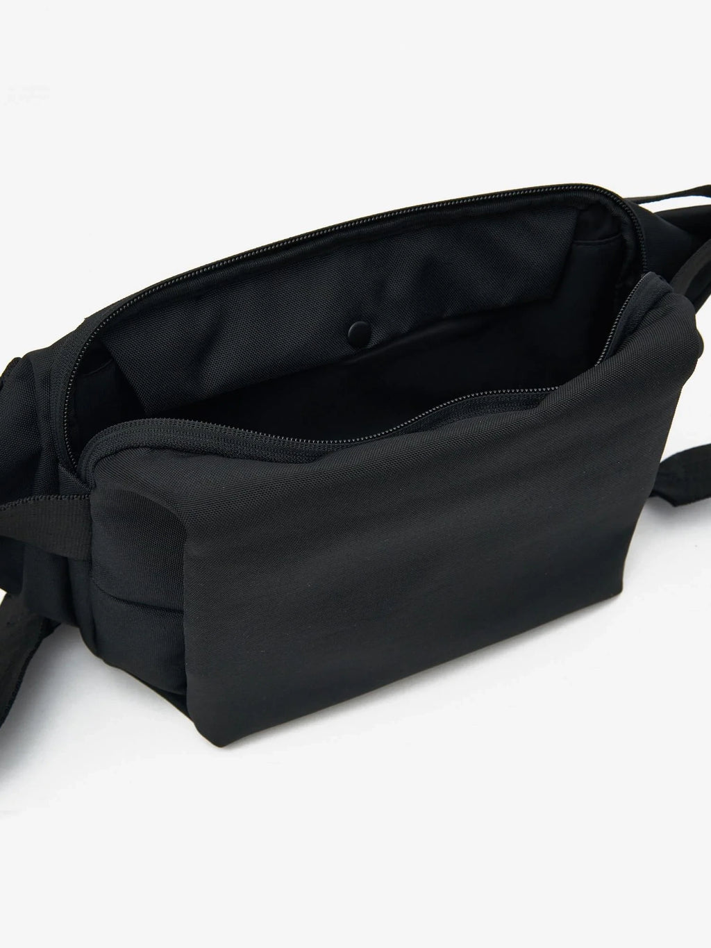 Isarau ECO YARAN Black | JAPAN LIMITED