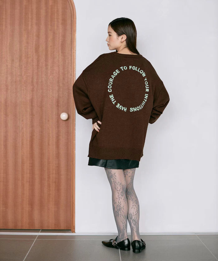 Sweat-like Lettered Knit / Jacquard Knit