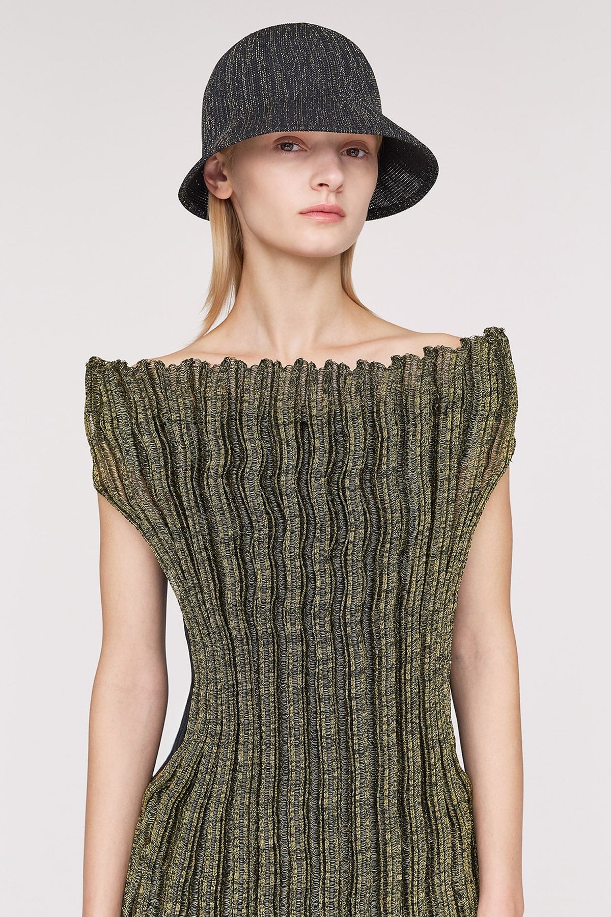 MESH KNIT GLITTER ASYMMETRIC HAT