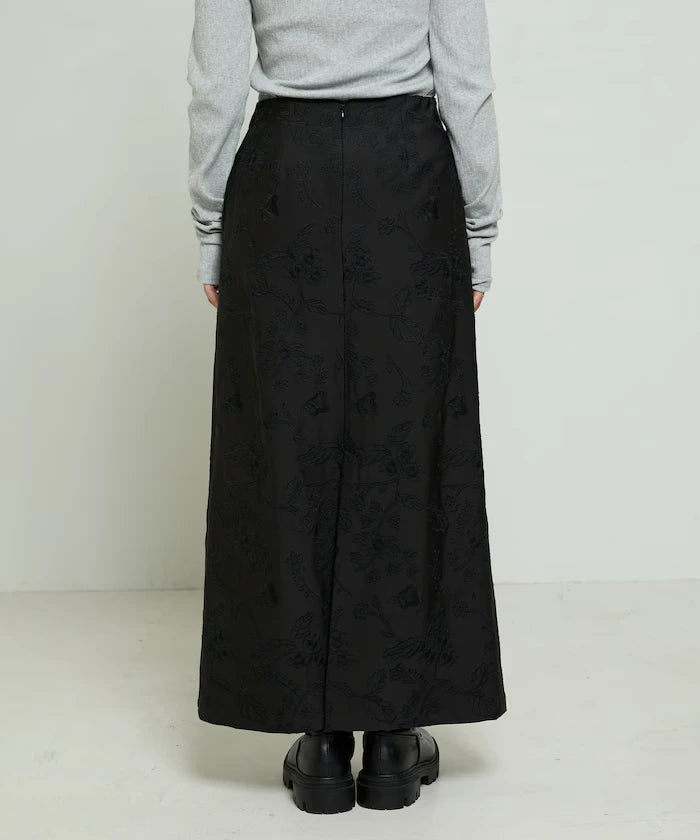 Flower Embroidery I-Line Easy Skirt