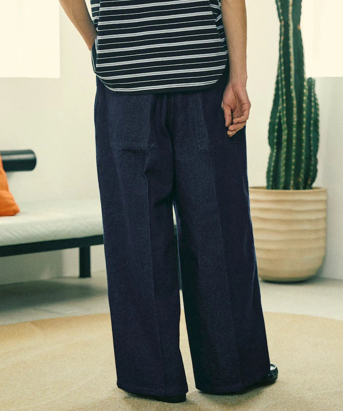 Wide Silhouette Straight Denim