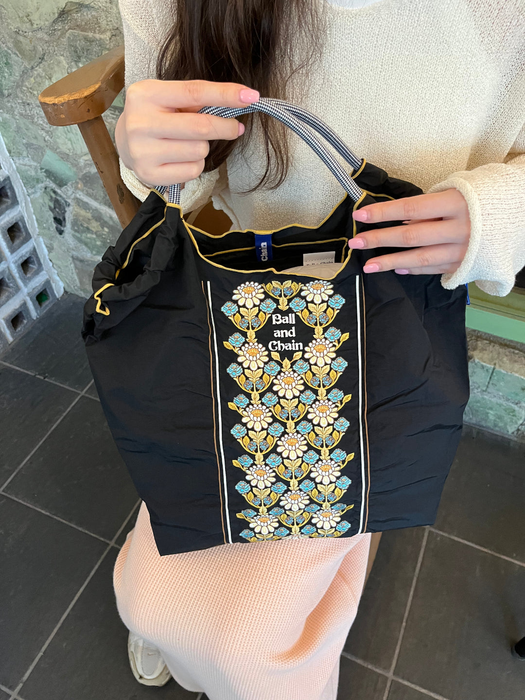 Flower Line M#01 Black-301046