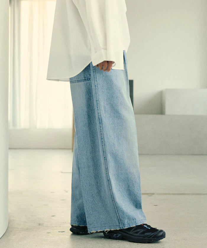 Wide Silhouette Straight Denim