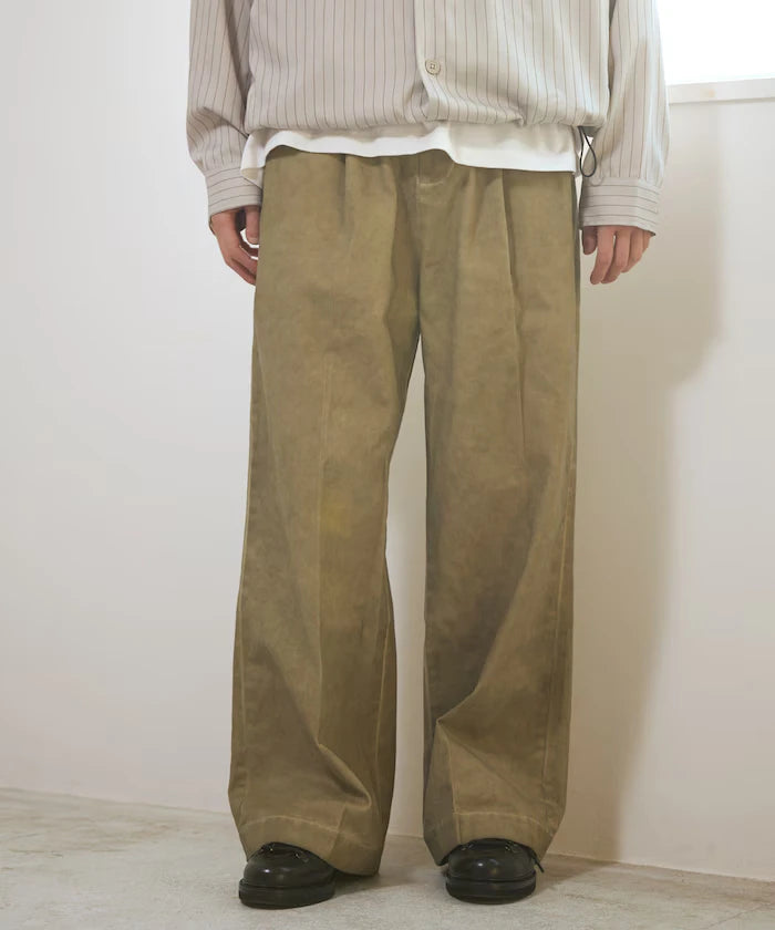 Fade processing cotton tuck wide pants