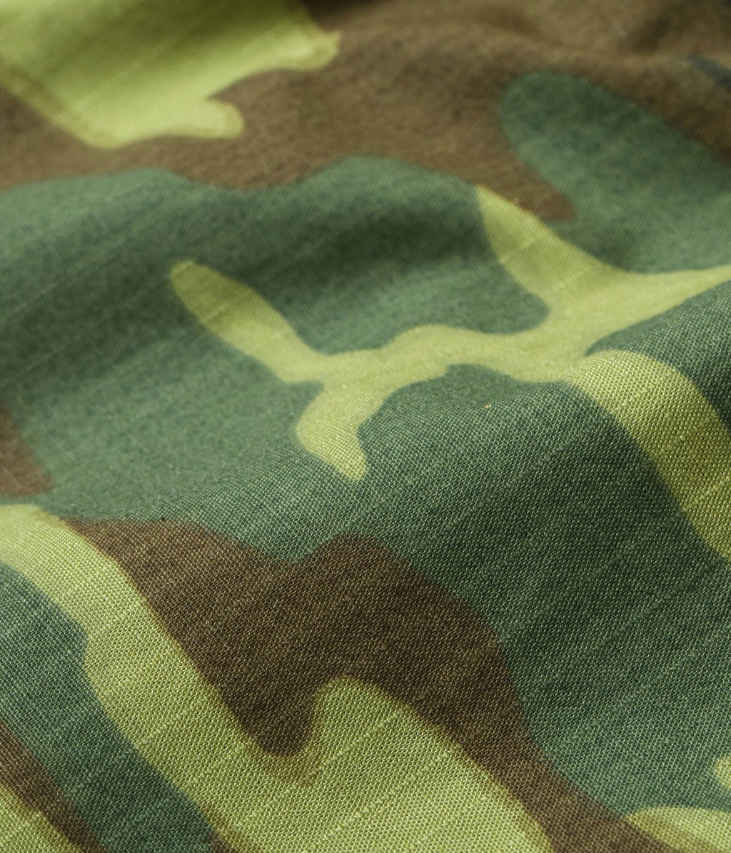 Type M-65 HOOD CAMOUFLAGE “WATER REPELLENT CIVILIAN MODEL.”
