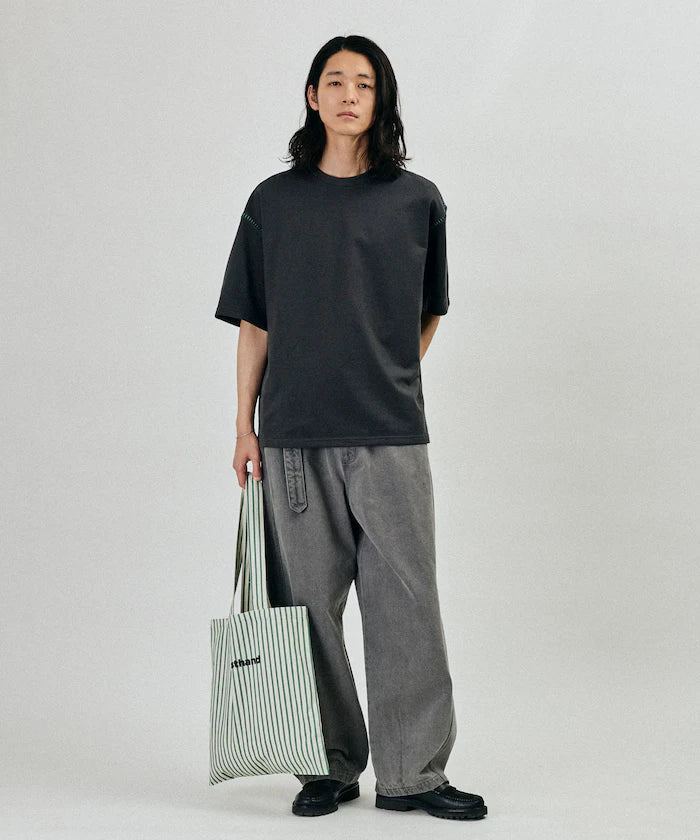 Box Silhouette Contrast Ladder Stitch Crew Neck T-Shirt