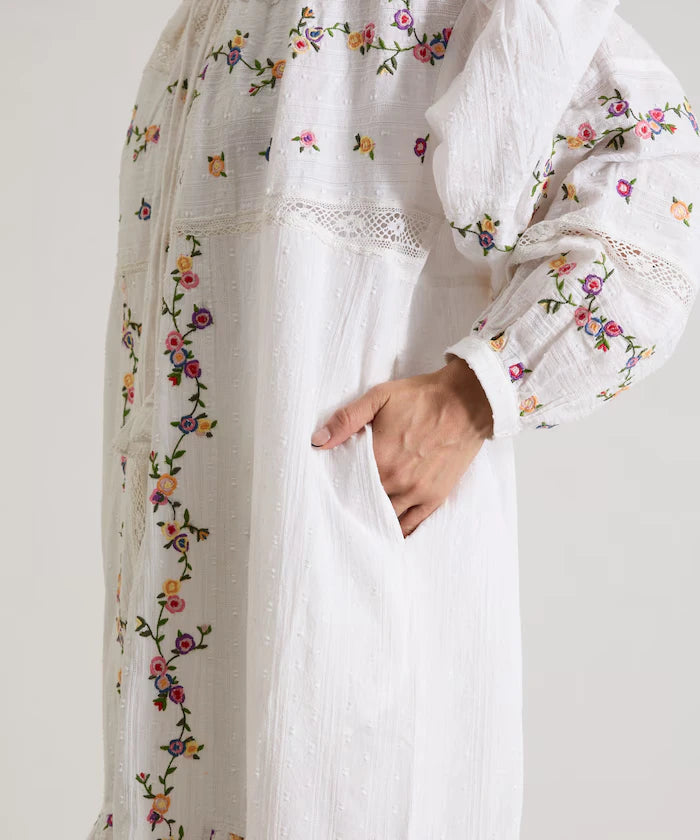 Dobby Floral Embroidery x Lace Dress