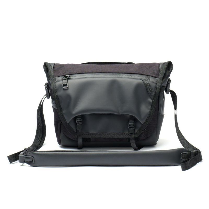 BLEISURE TRAVEL SHOULDER