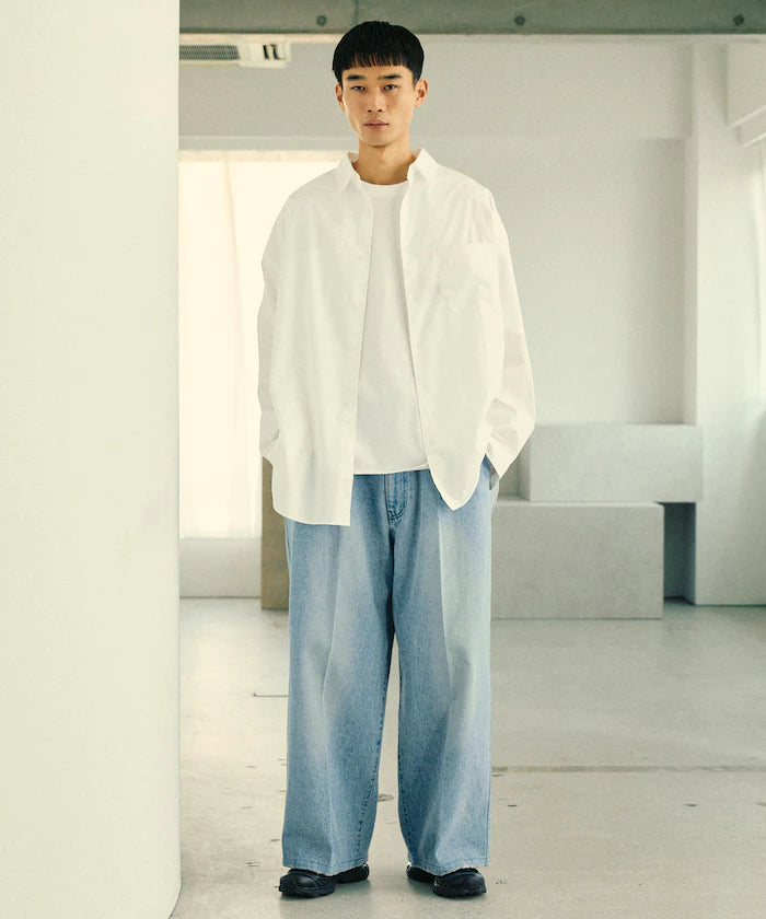 Wide Silhouette Straight Denim