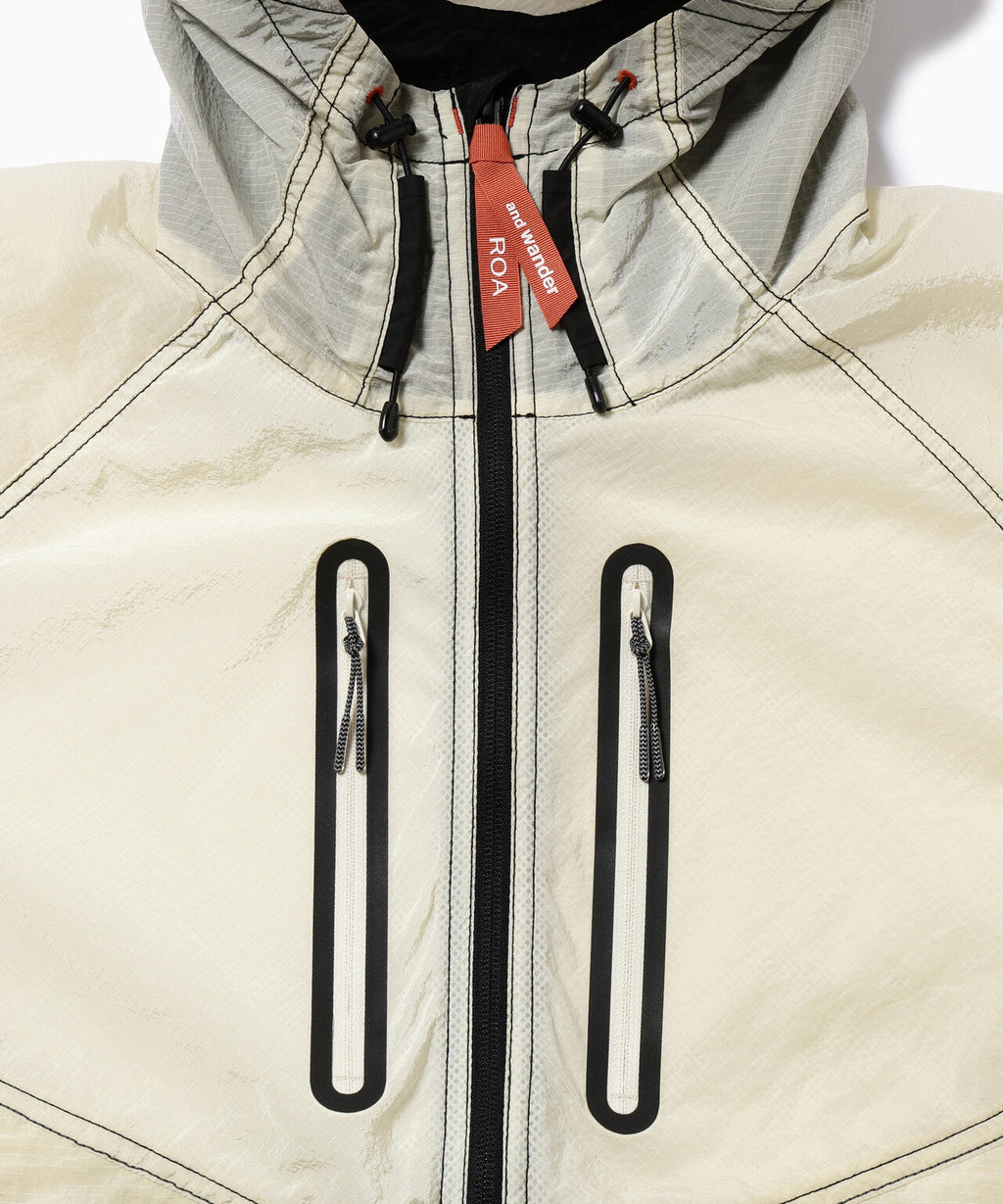 ROA × and wander  ripstop wind jacket