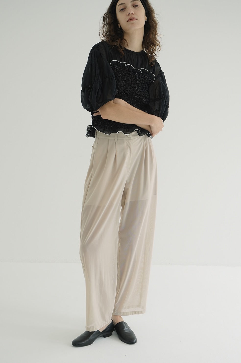 SHEER TUCK PANTS