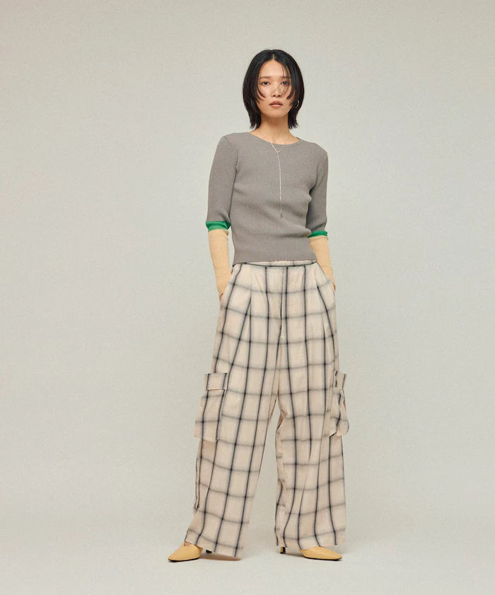 Functional material silk blend color block knit pullover / anti-pill / machine washable