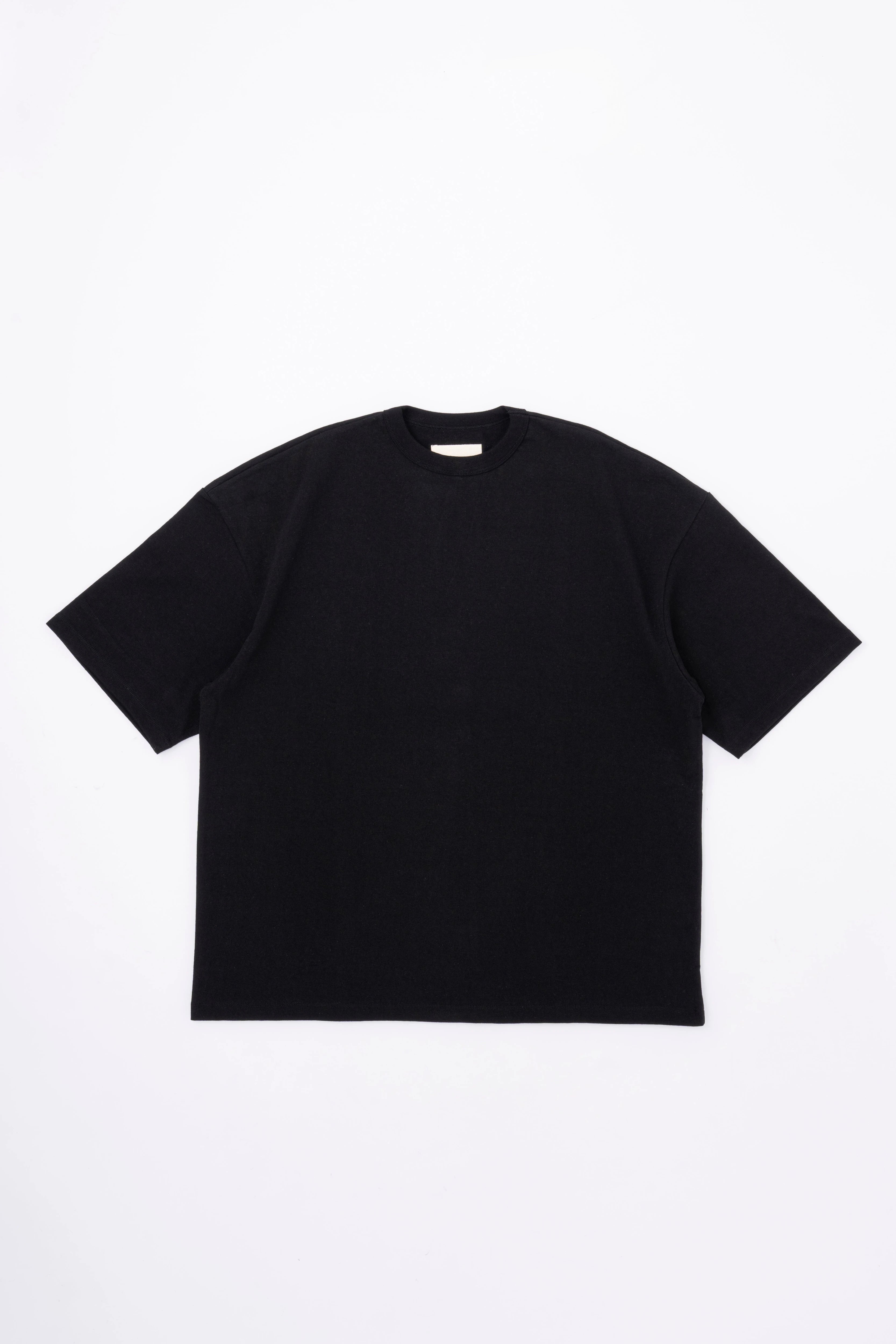 BIG T-SHIRT