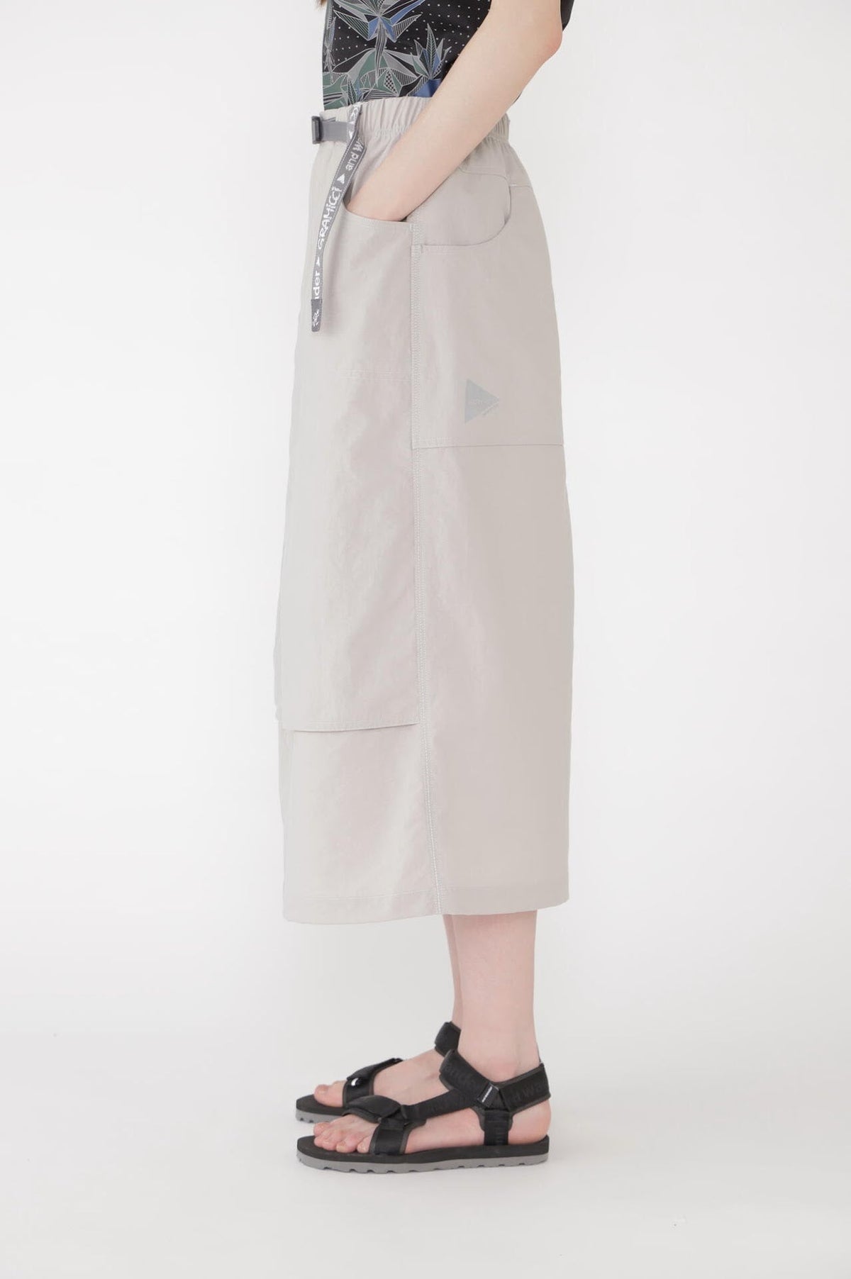 GRAMICCI × and wander nylon double knee skirt