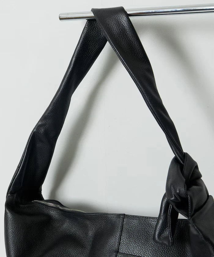 Leather Banana Big Shoulder Bag / Leather Banana Big Shoulder / Messenger Bag / Cowhide / Water-Repellent Leather
