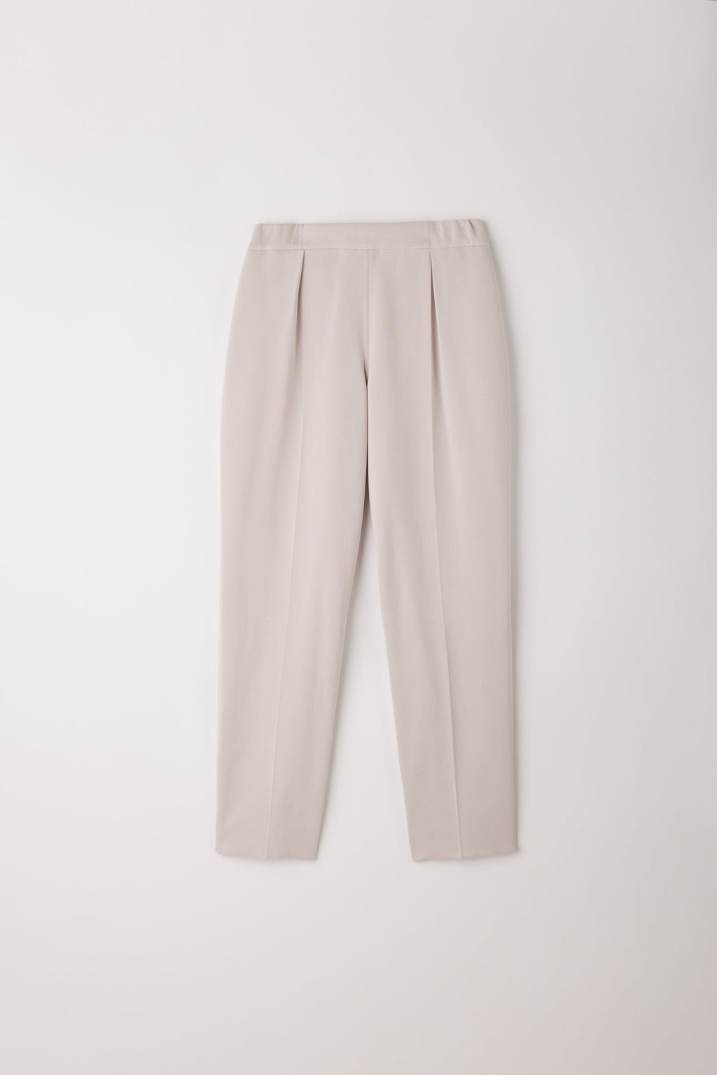 SOFT MILAN TUCK TAPERED PANTS