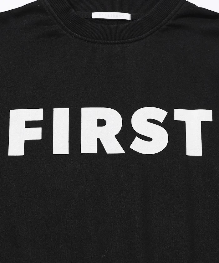Front Print Crew Neck Sweat FIRST / Relaxed Fit