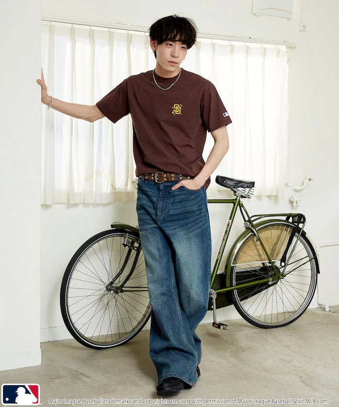 MLB One-Point Flower Embroidery T-Shirt