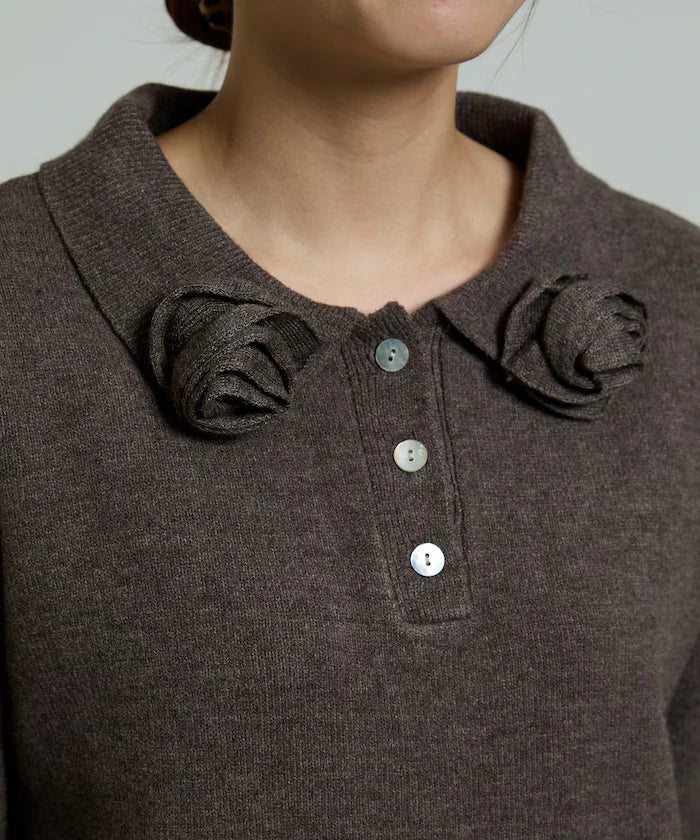 Polo knit pullover with flower motif - limited edition