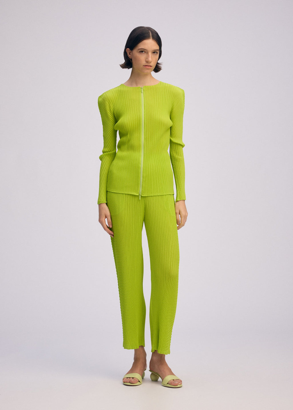 Box Shoulder Pleats