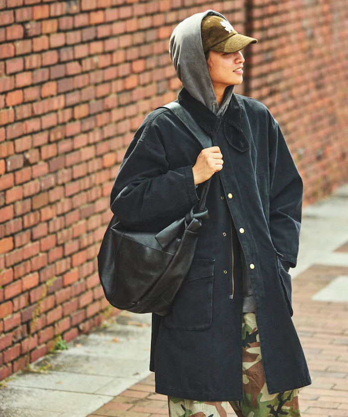 Leather Banana Big Shoulder Bag / Leather Banana Big Shoulder / Messenger Bag / Cowhide / Water-Repellent Leather