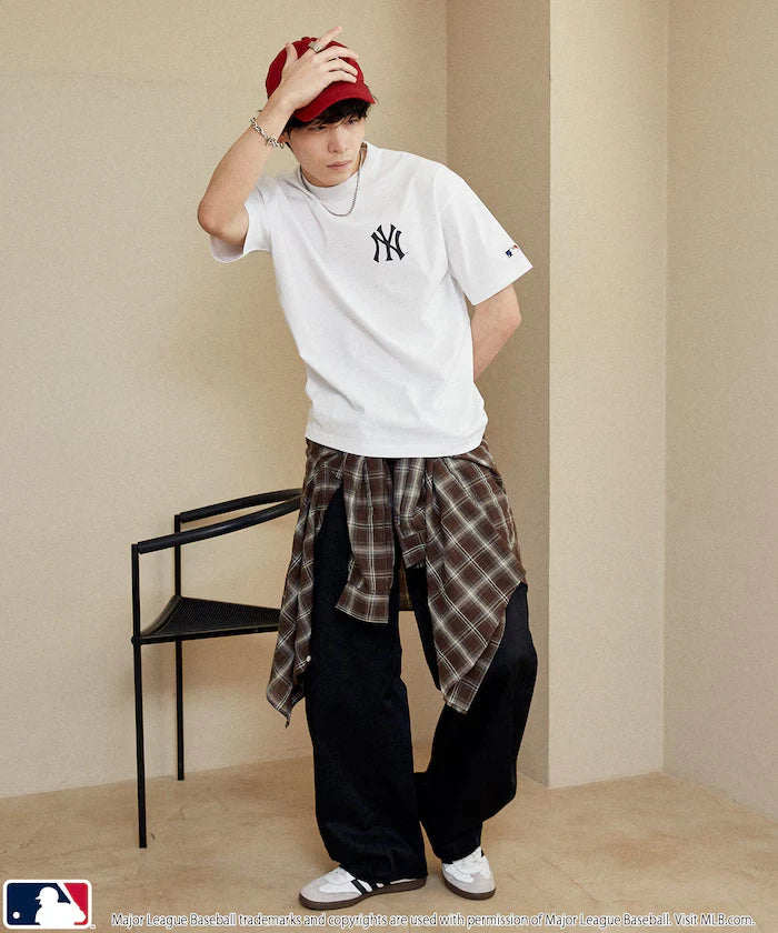 MLB Typography Logo T-Shirt