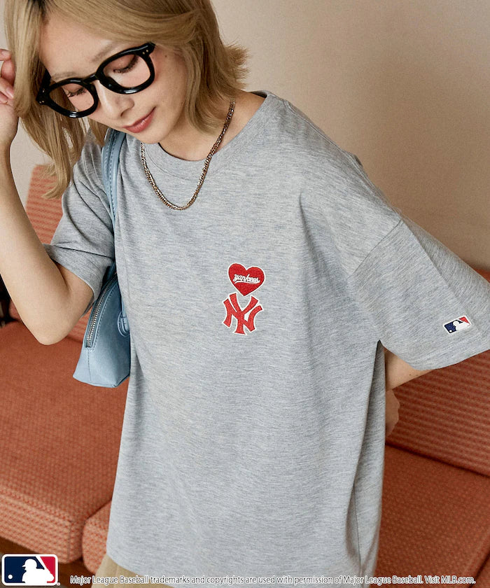 MLB One Point Heart T-Shirt