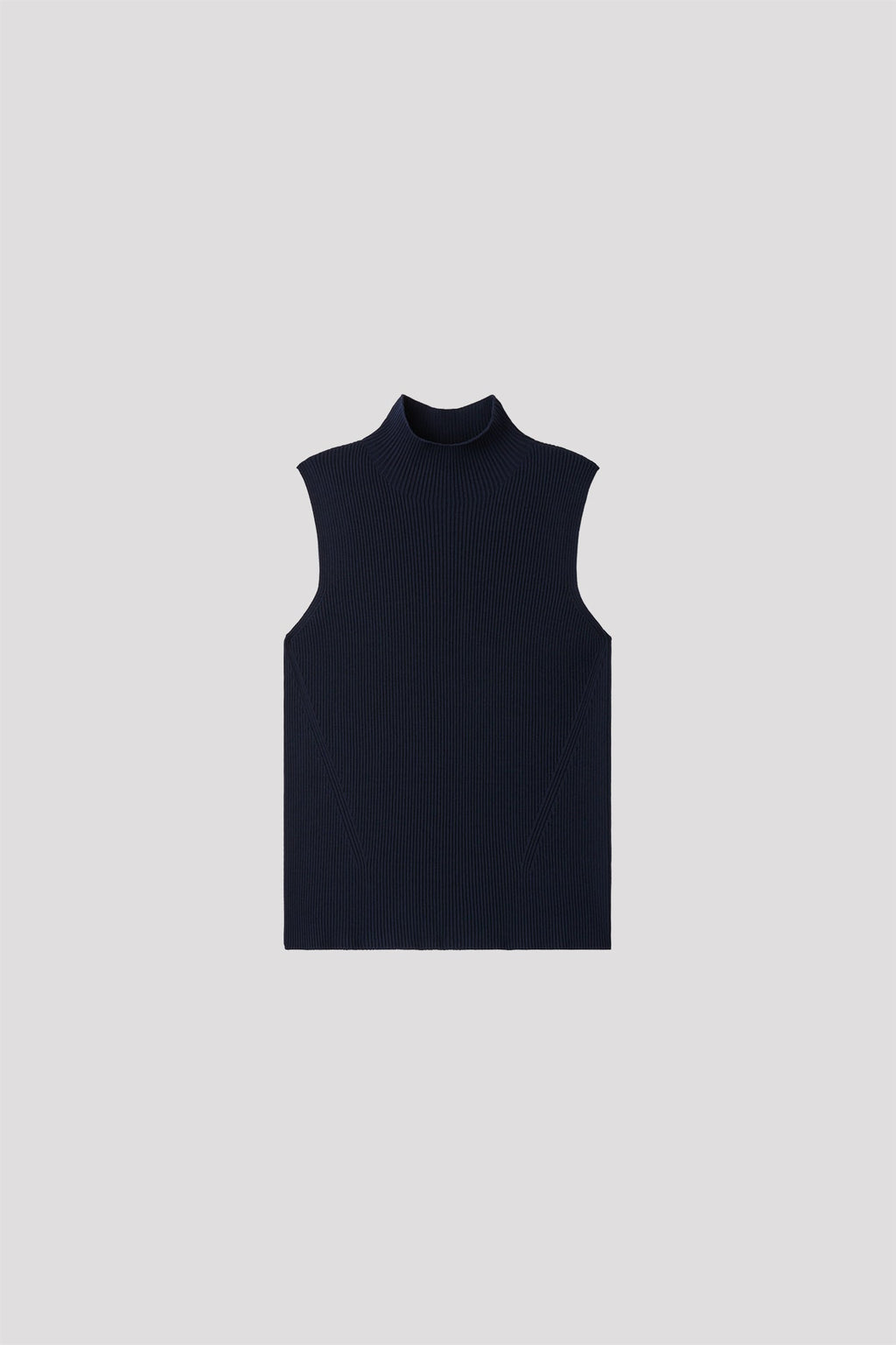 PORTRAIT SLEEVELESS TOP