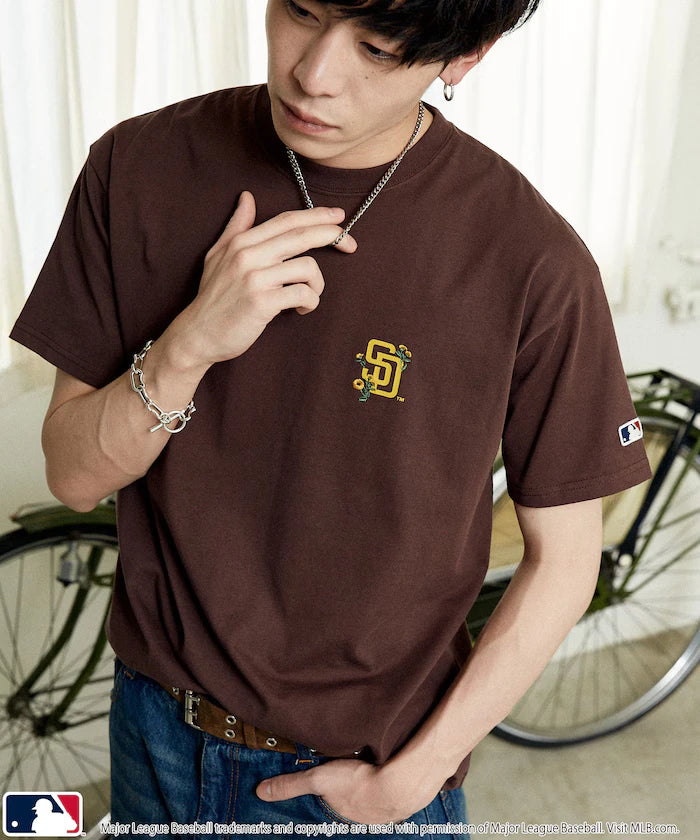 MLB One-Point Flower Embroidery T-Shirt