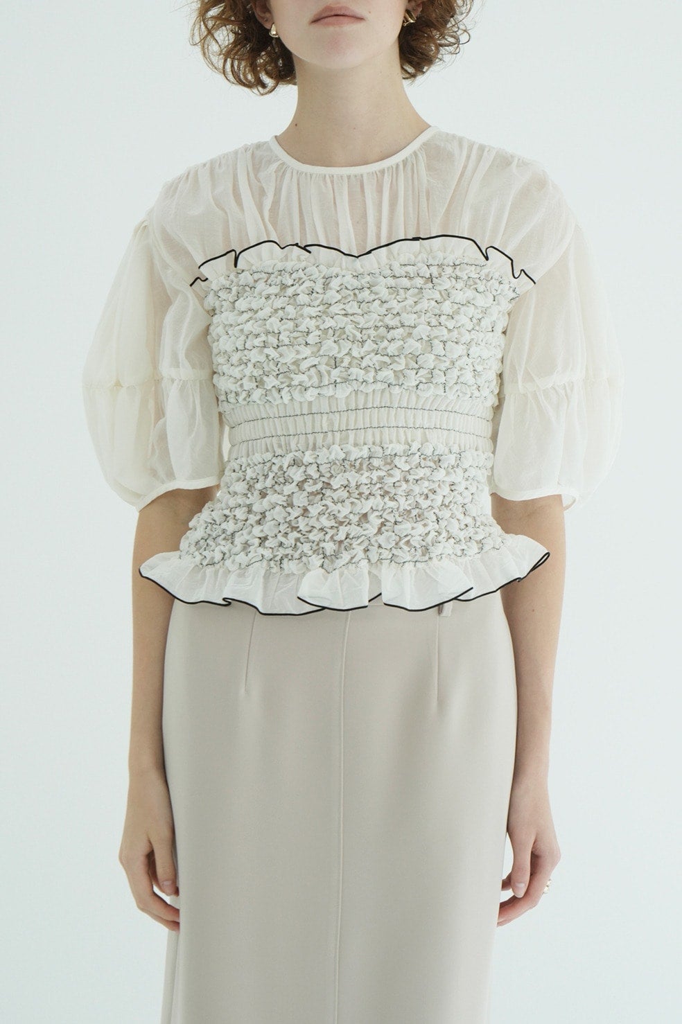 COLOR STITCHED SHIRRING TOPS