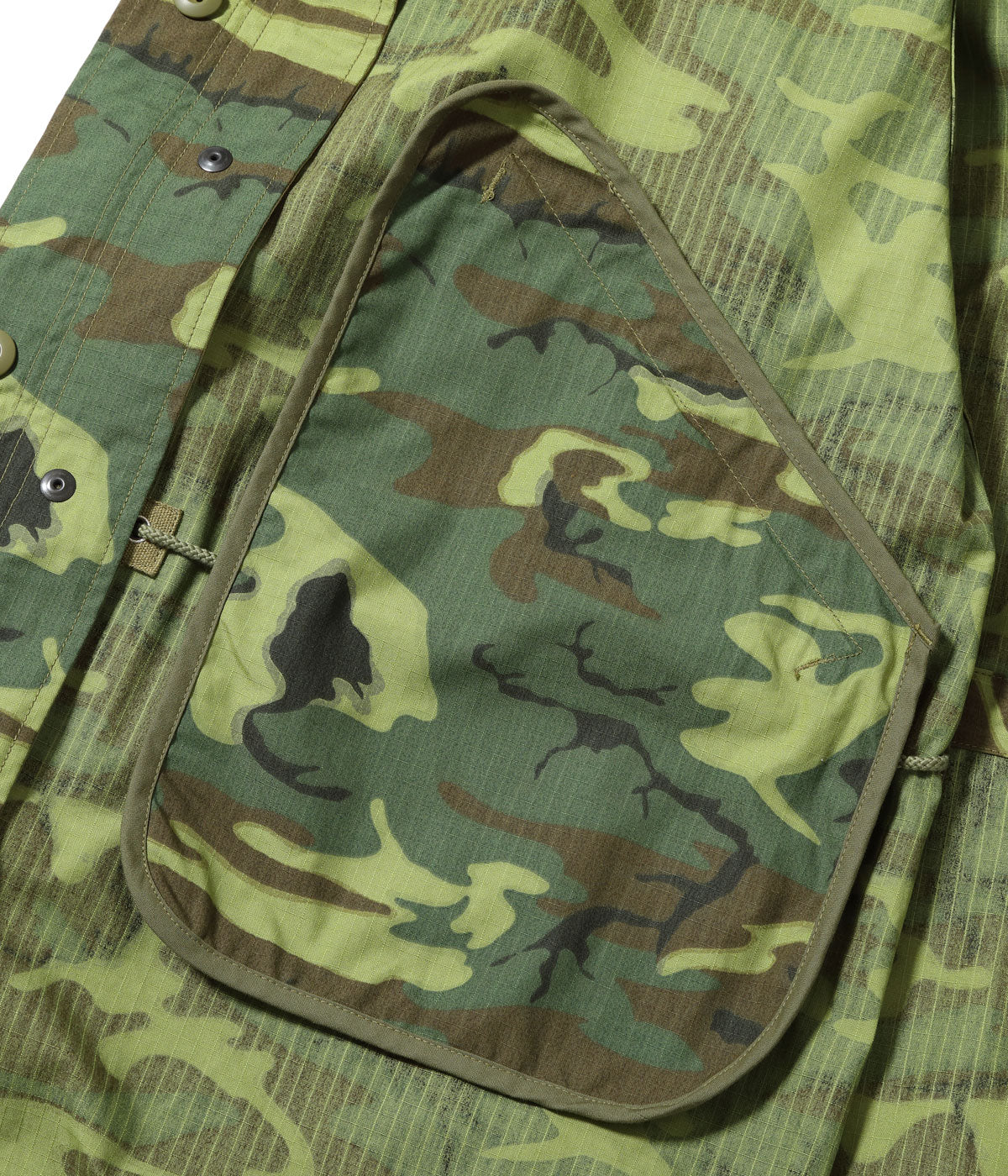 Type M-65 CAMOUFLAGE “WATER REPELLENT CIVILIAN MODEL.”