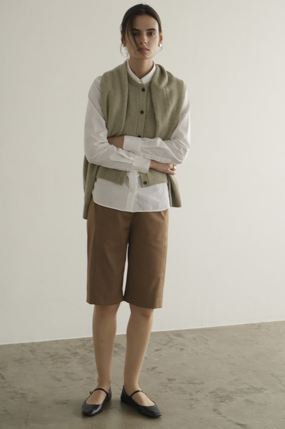 LOW WAIST HALF PANTS