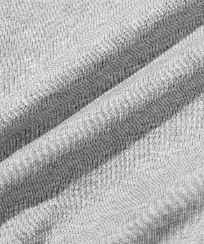 Front Print Crew Neck Sweat FIRST / Relaxed Fit
