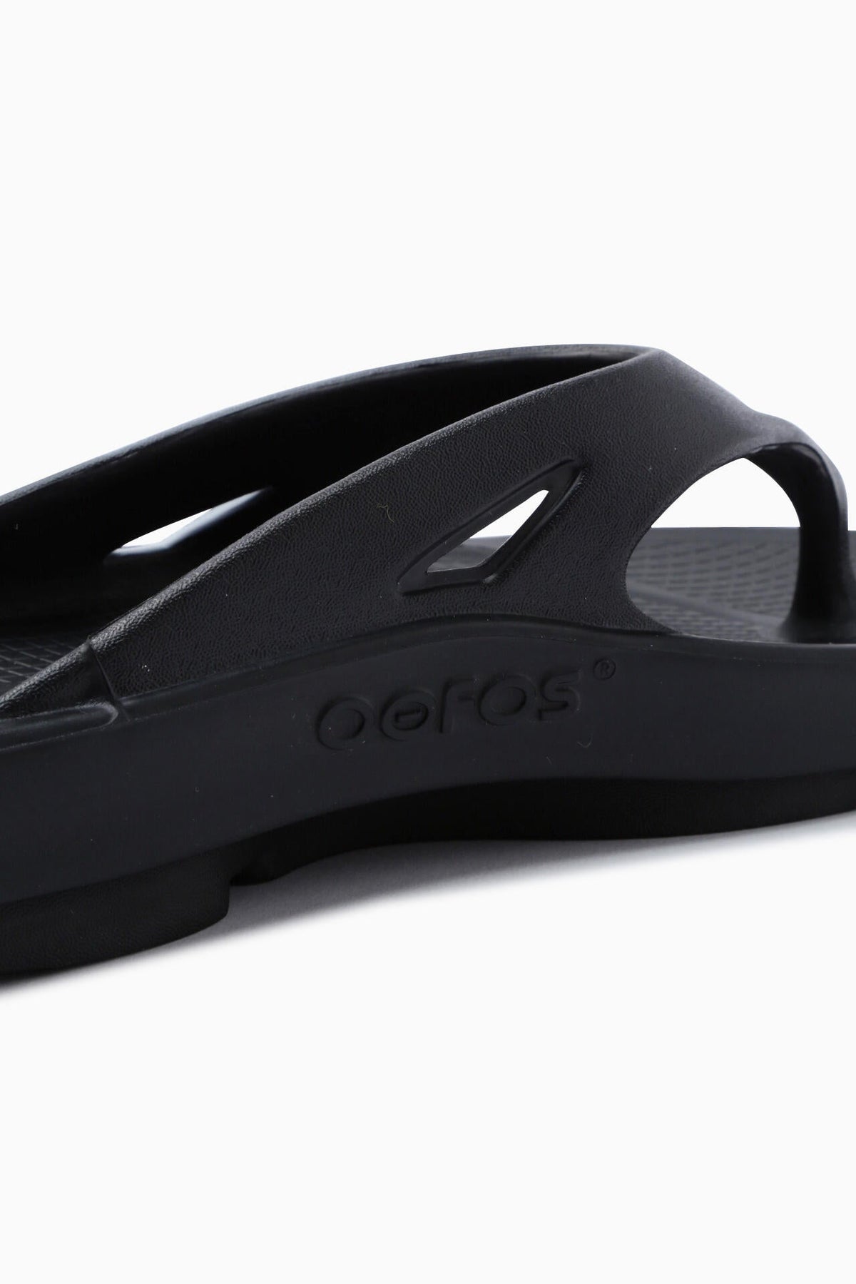 OOFOS original × and wander recovery sandal