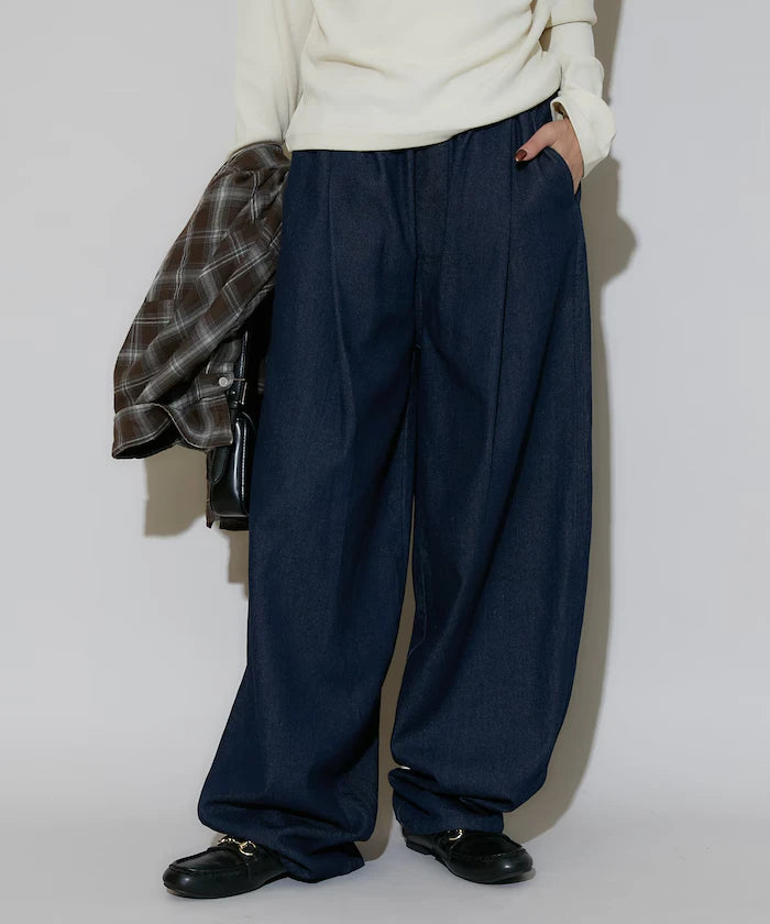 LOVE POP STUDIO Tuck Curve Pants Limited Edition
