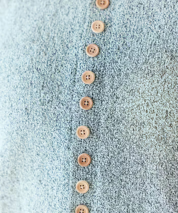 Wood Button Boucle Cardigan