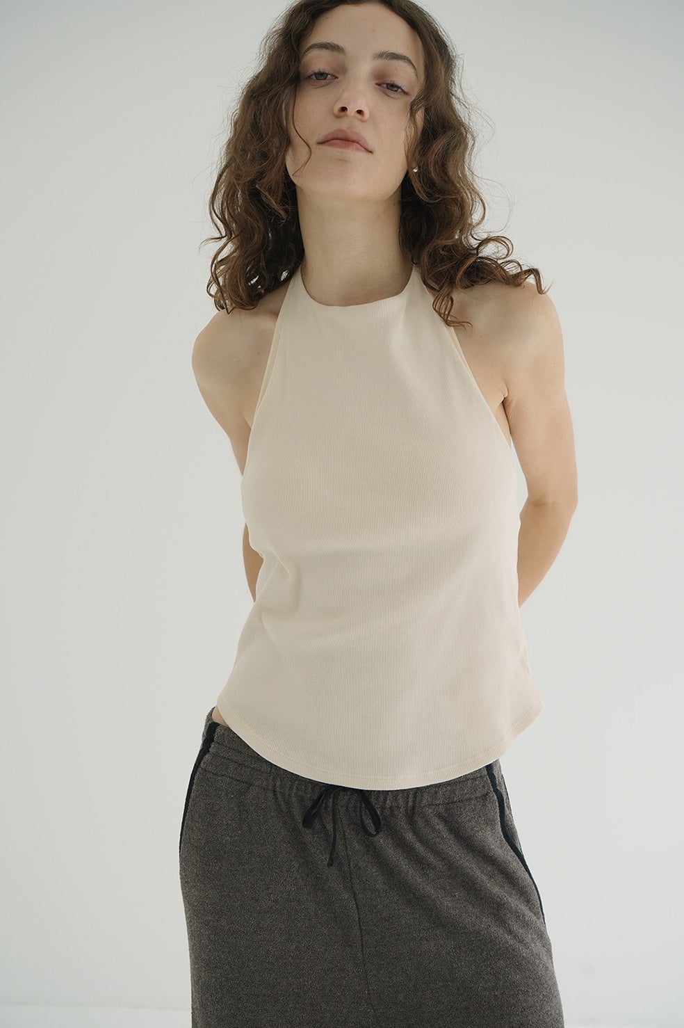 HALTER NECK CUP IN RIB TOPS