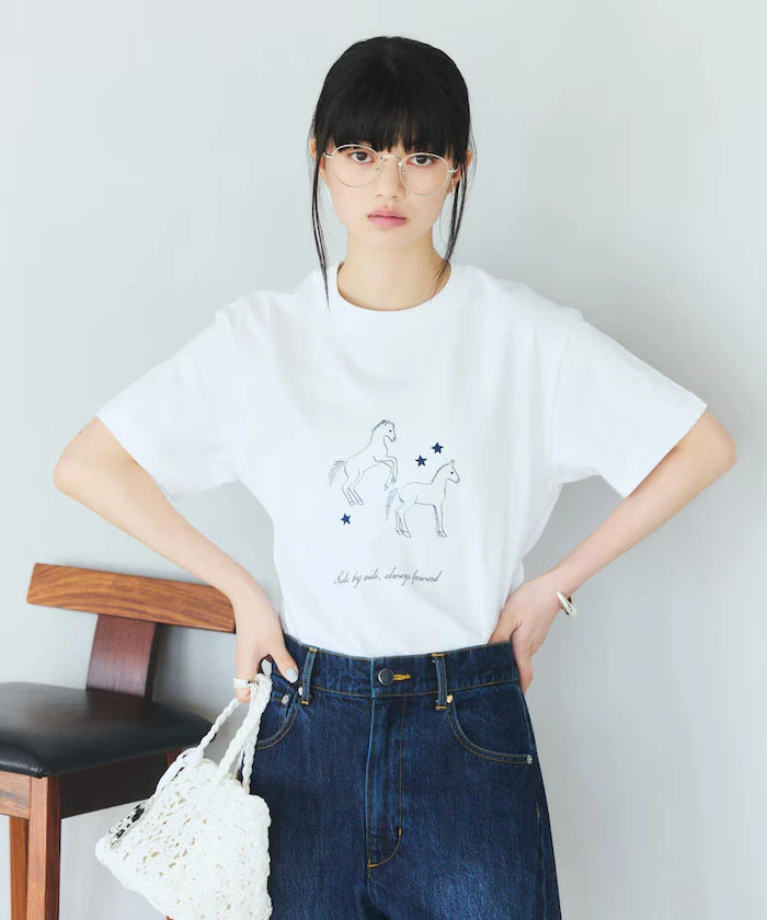 Comfortable Horse Print Crew Neck T-Shirt