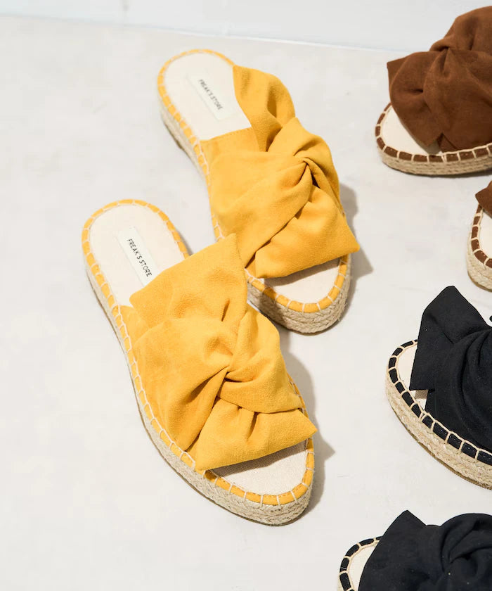 Espadrille-style Ribbon Sandals [Available in sizes 36-38]