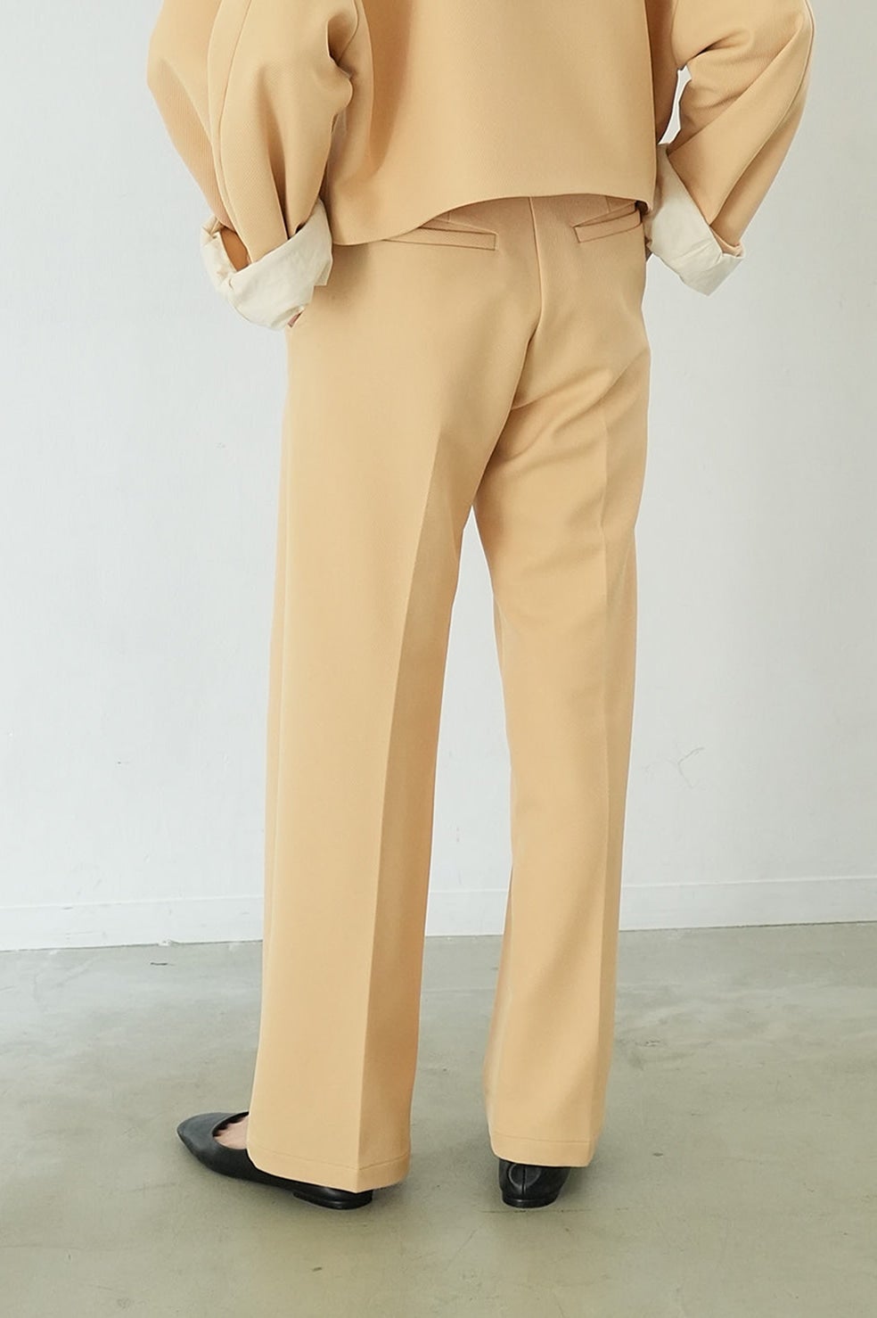 LOW WAIST STRAIGHT PANTS