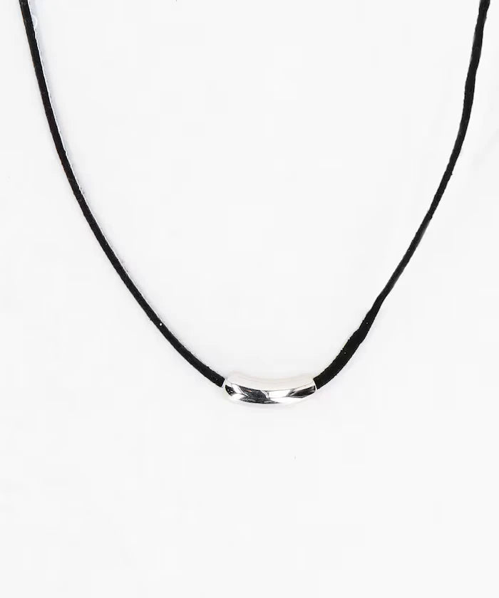 Necklace with nuance charm