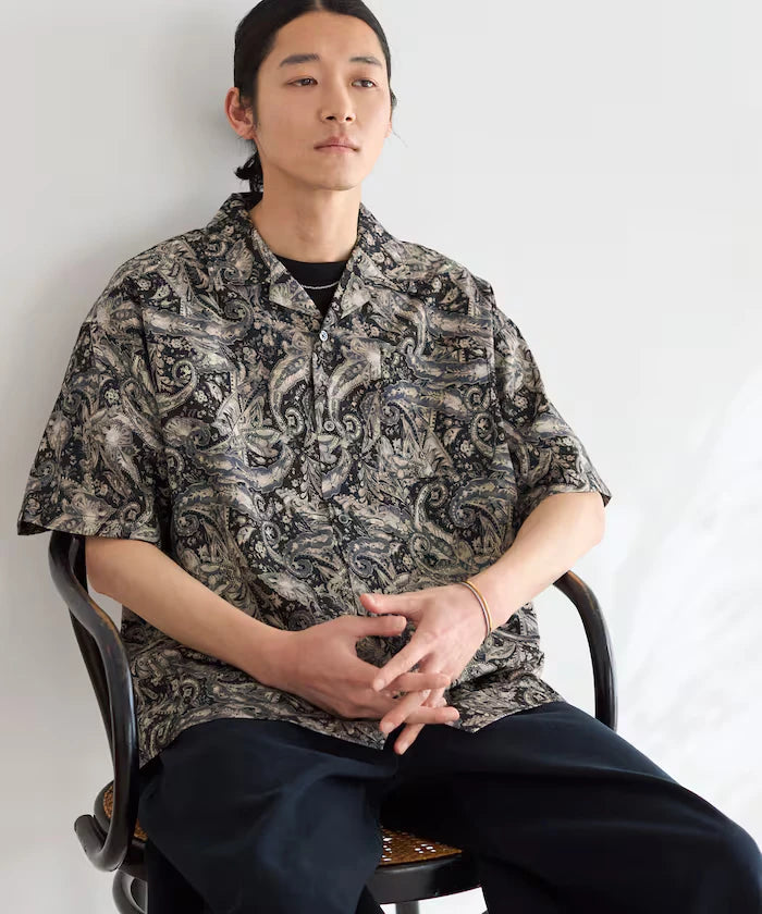 Open Collar Pattern Short Sleeve Shirt