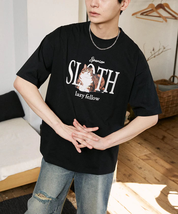 <Functional Material> SLOTH Embroidered Cat T-Shirt Limited Edition