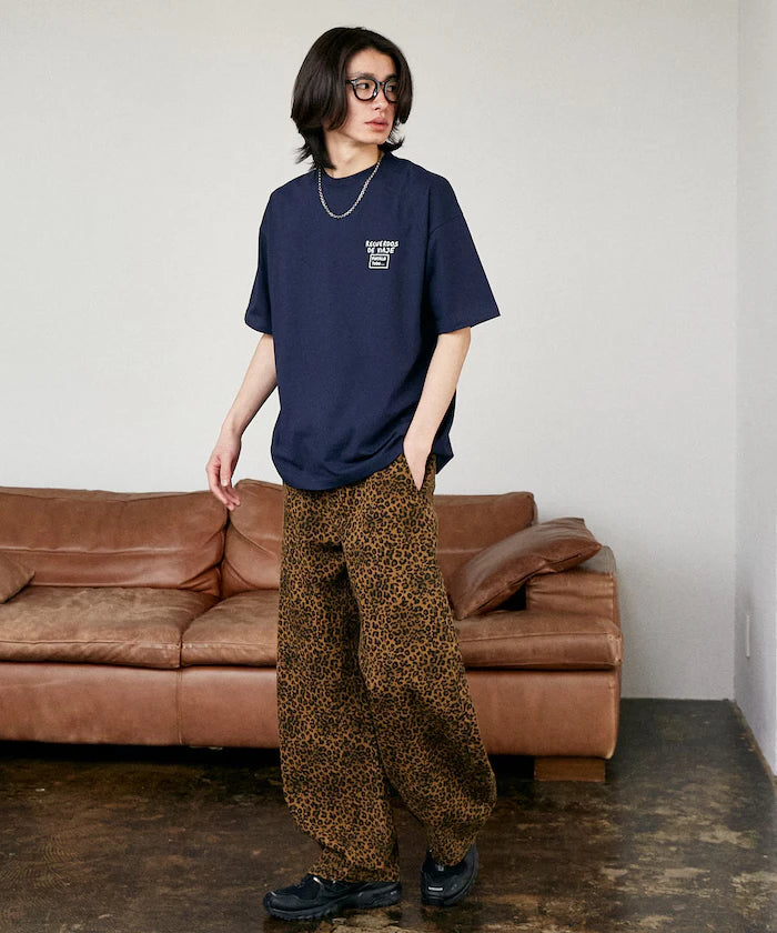 Love Pop Studio Travel Note Typography T-Shirt