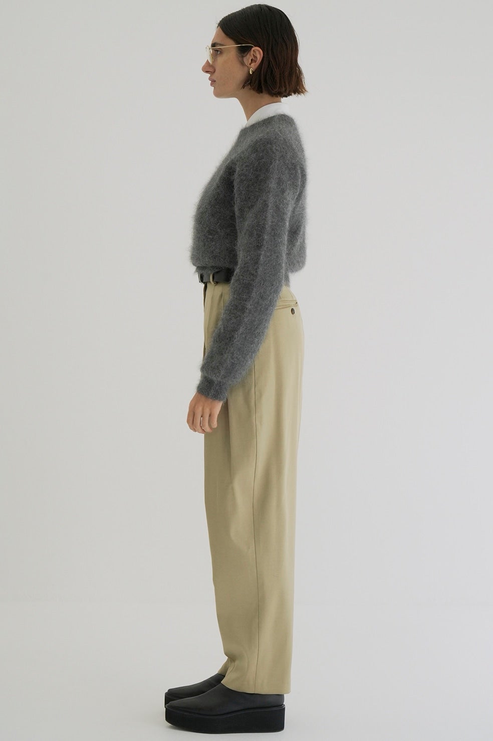 BRIGHT TWILL IN TUCK PANTS
